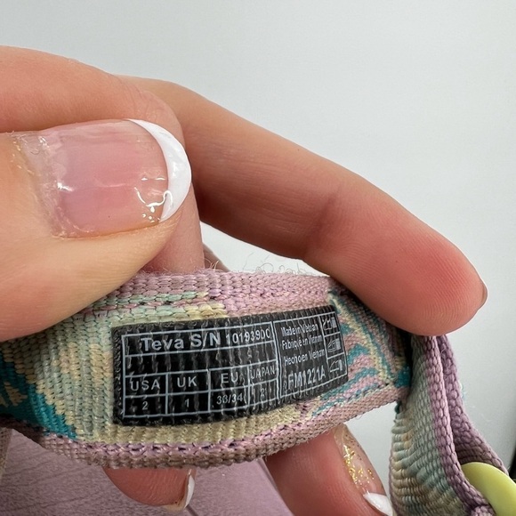 Teva Hurricane XLT Sandal Child Size 2 - Picture 5 of 6